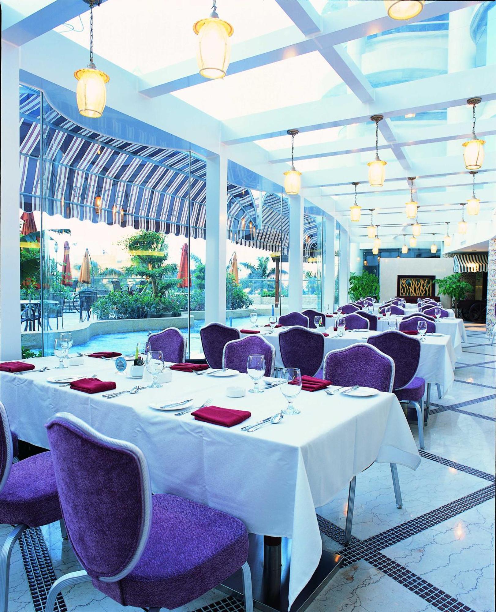 The Royal Marina Plaza Hotel Гуанчжоу Екстер'єр фото