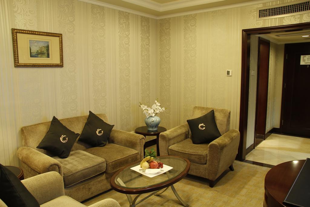 The Royal Marina Plaza Hotel Гуанчжоу Екстер'єр фото