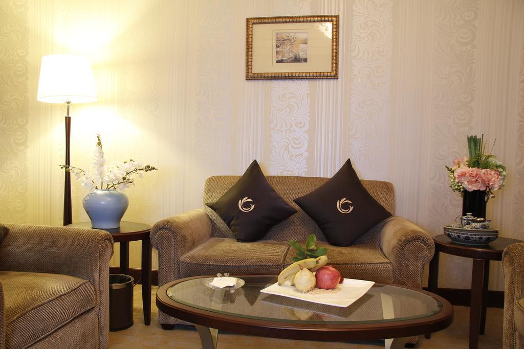 The Royal Marina Plaza Hotel Гуанчжоу Екстер'єр фото