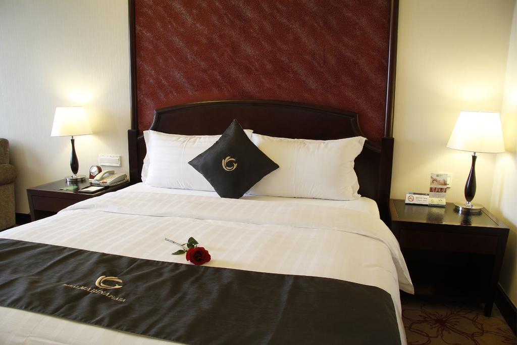 The Royal Marina Plaza Hotel Гуанчжоу Екстер'єр фото