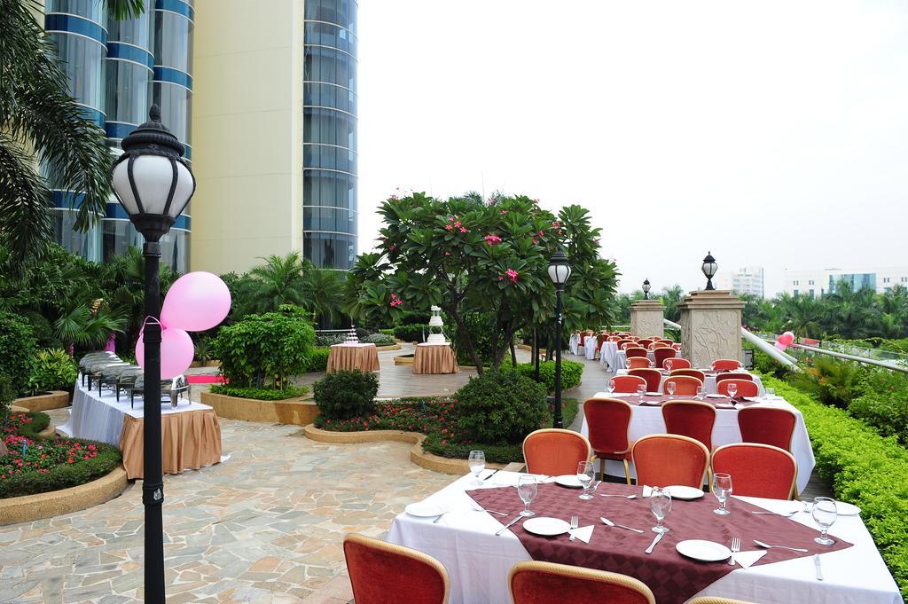 The Royal Marina Plaza Hotel Гуанчжоу Екстер'єр фото